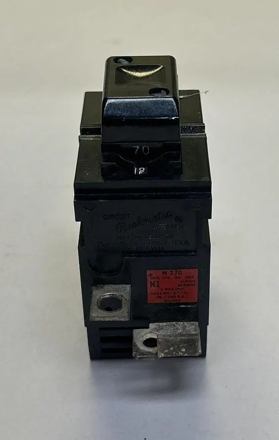 Used BULLDOG ELECTRIC W270 Circuit Breakers | Surplus Asset Holdings #1189377