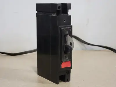 30 Amp, 1 Pole, 277 volts Circuit Breaker