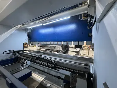 USED 2022 MVD C220-3700