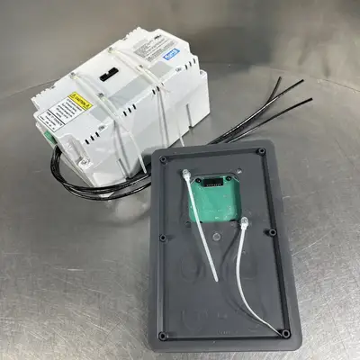 New Eaton SPD250400Y2B SPD Series Surge Protective Device (BIN7.1.2-5)