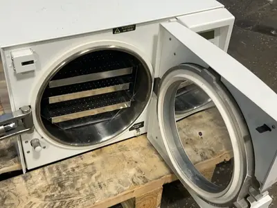 Used VWR AS12 Autoclaves Ohio US | HGR 24 #1485357