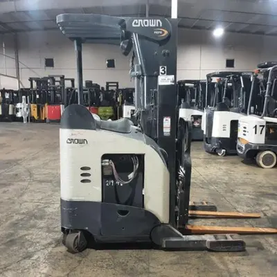 USED 2016 CROWN RR5725-45