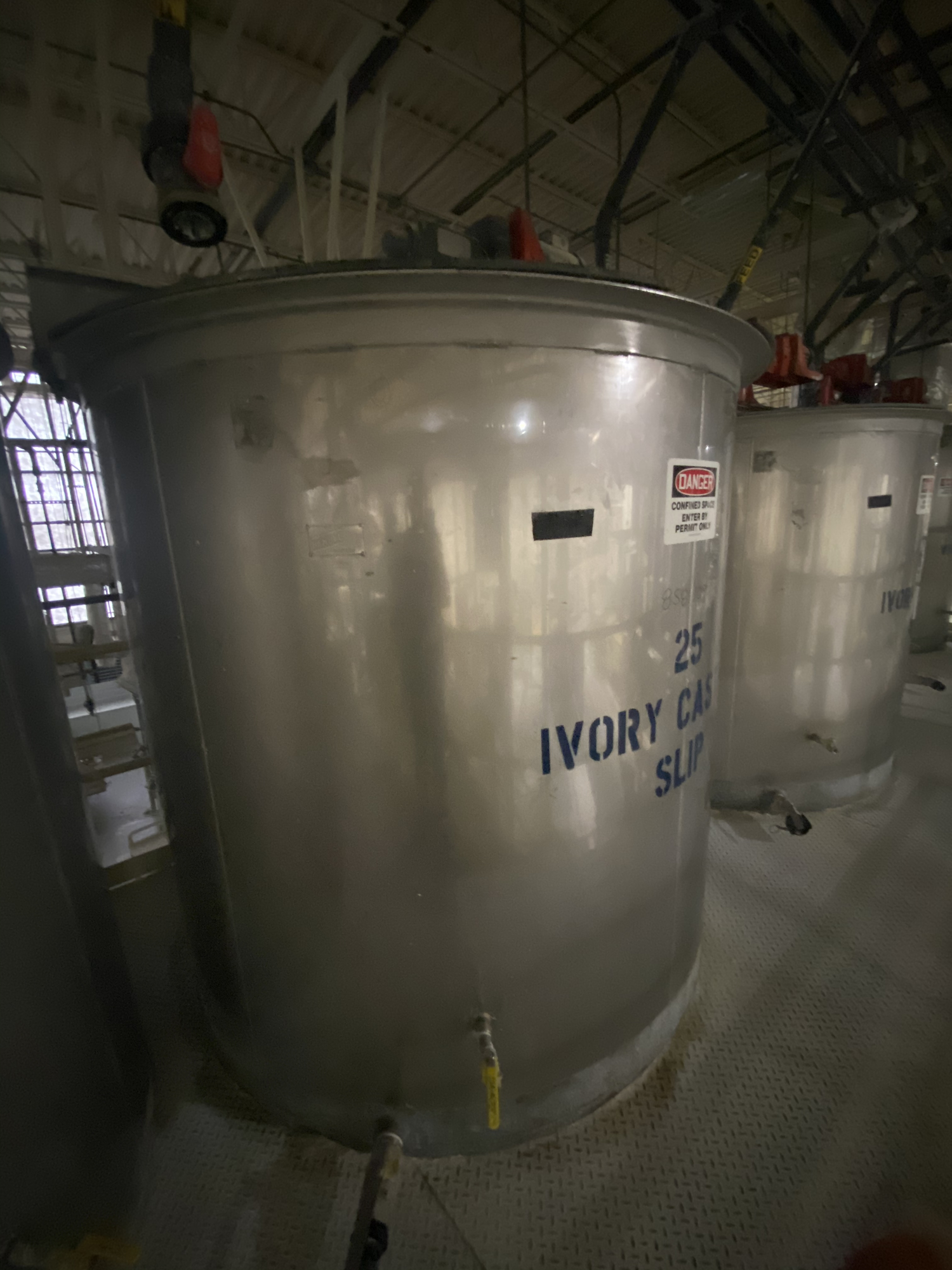 USED BENDEL 1,500 GALLON