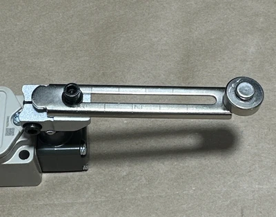 NEW Omron WLCA12-2NLD