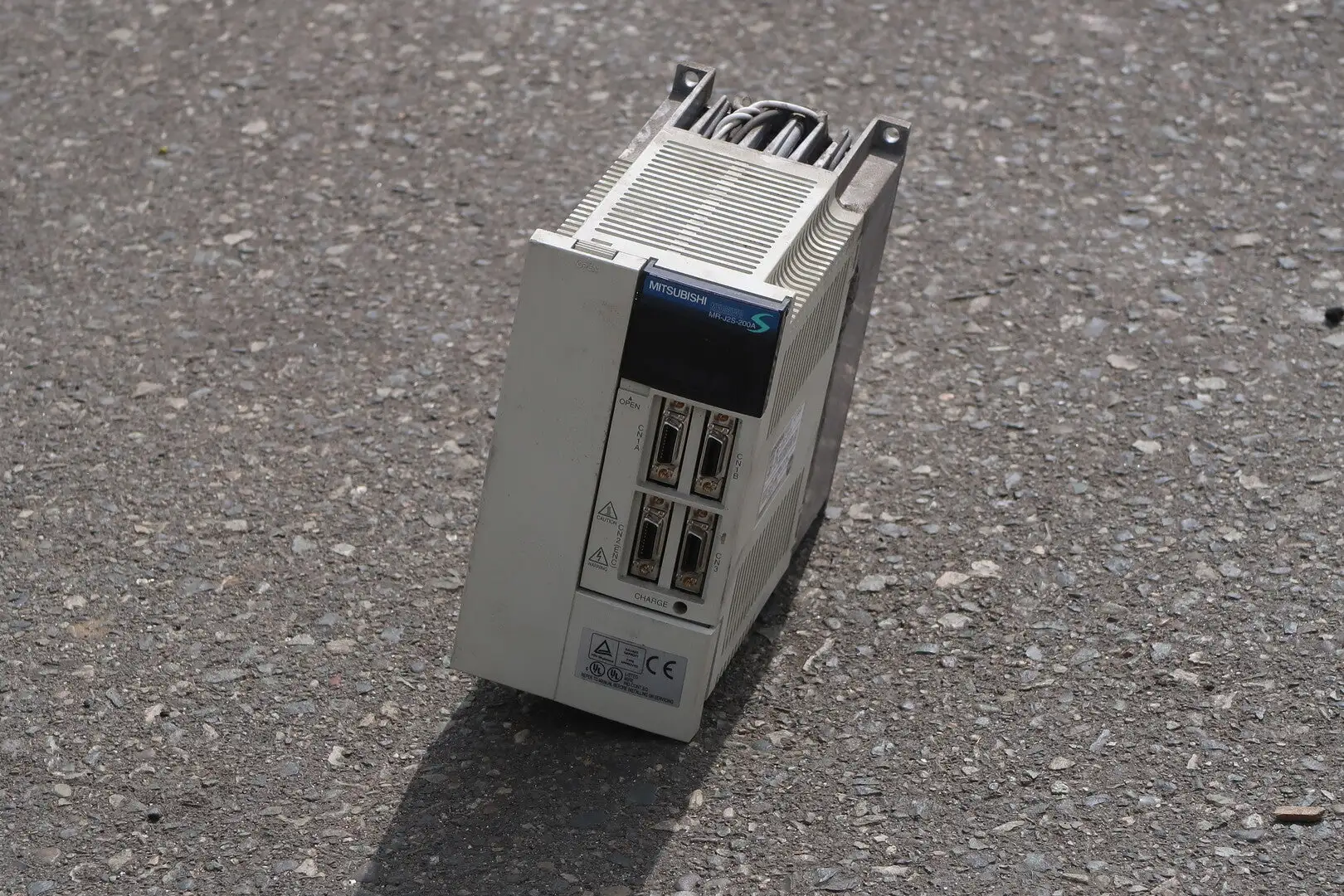 USED MITSUBISHI MR-J2S-200A