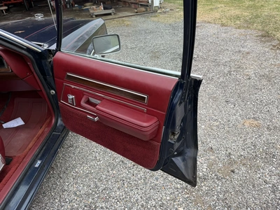 USED 1981 FORD CROWN VICTORIA
