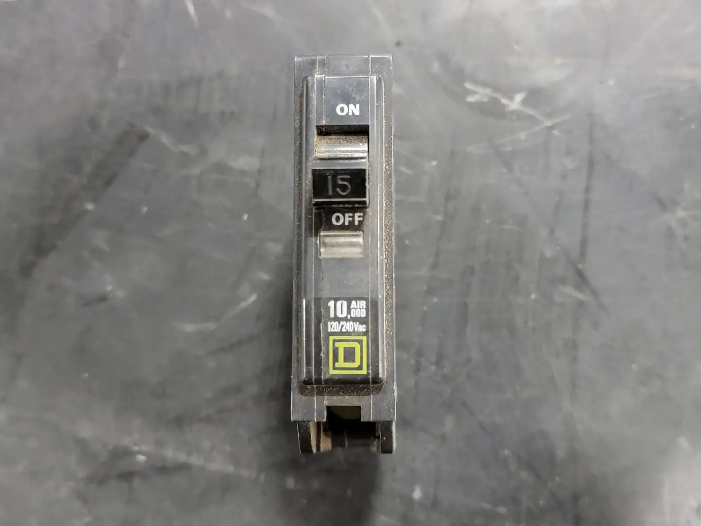 USED SQUARE D QOB115