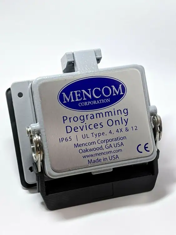 Used MENCOM PANEL INTERFACE CONNECTOR CONTINENTAL EUROPEAN Connector Accessories | Maverick Industrial Sales #1108689