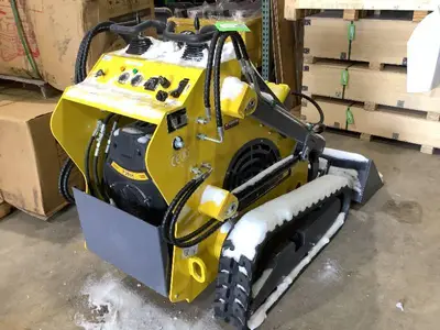 Landhonor Mini Skid Steer Loader (LDR-T460K1) ***