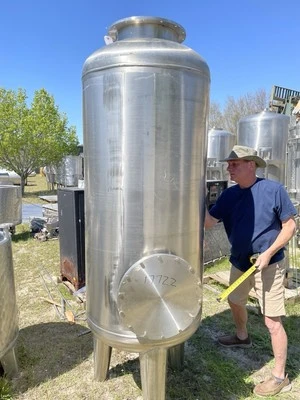 USED unkown 200 Gallon