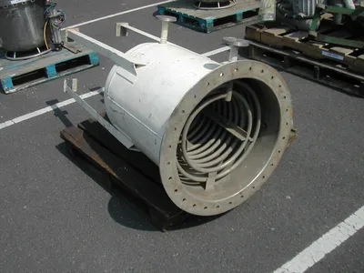 190L S/S Vert. Encl. Tank Internal Coil