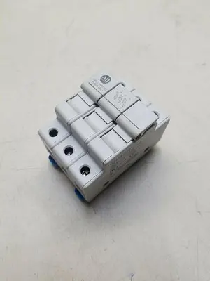 ALLEN BRADLEY 1492-FB3C30 SER A