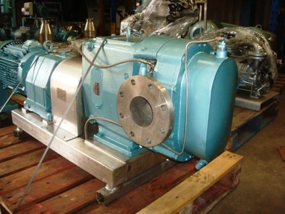 300 Lpm Waukesha S/S Pump Model 50 70