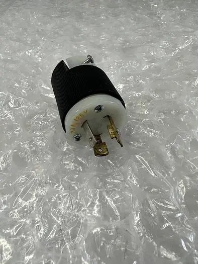 HUBBELL PLUG