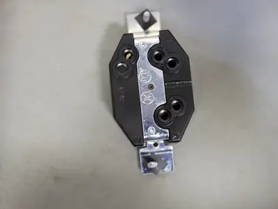 NEW LEVITON 70820-FR