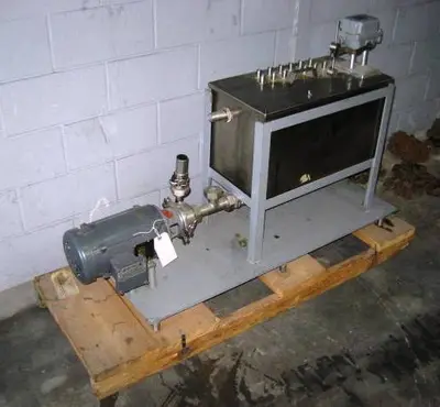Sanitary Pump, 1.5" x 1". centrifugal, with supply tank