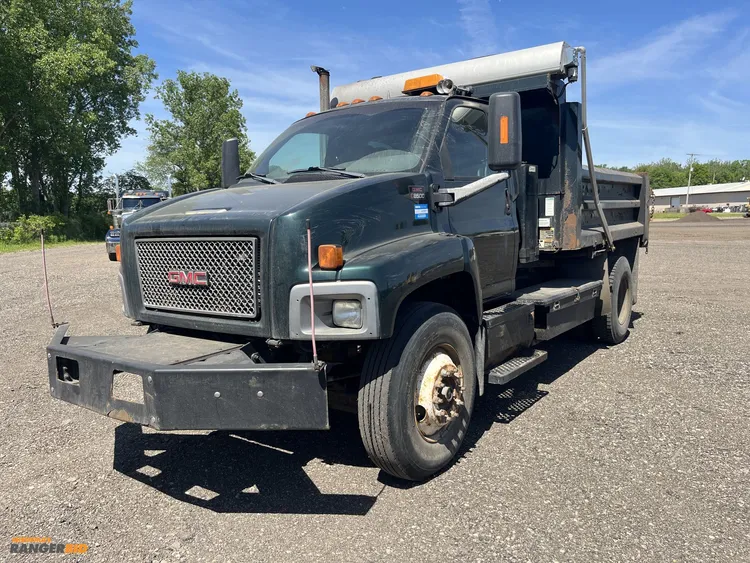 Used 2004 GMC C8500 WITH A 7.2L L6  WITH 60,290 MILES Dump trucks Michigan US | Miedema Asset Management Group #1269974