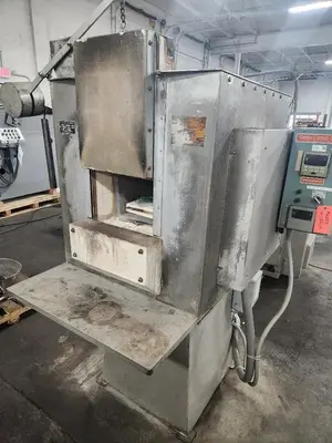Used SENTRY AY Furnaces Kentucky US | Aucto #578105