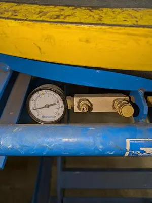 Used BISHAMON _UNKNOWN_ Electric Lifters | ND Industrial Surplus #1225005