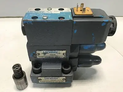 USED VICKERS DG4V-3-2AL-M-U-HL7-60