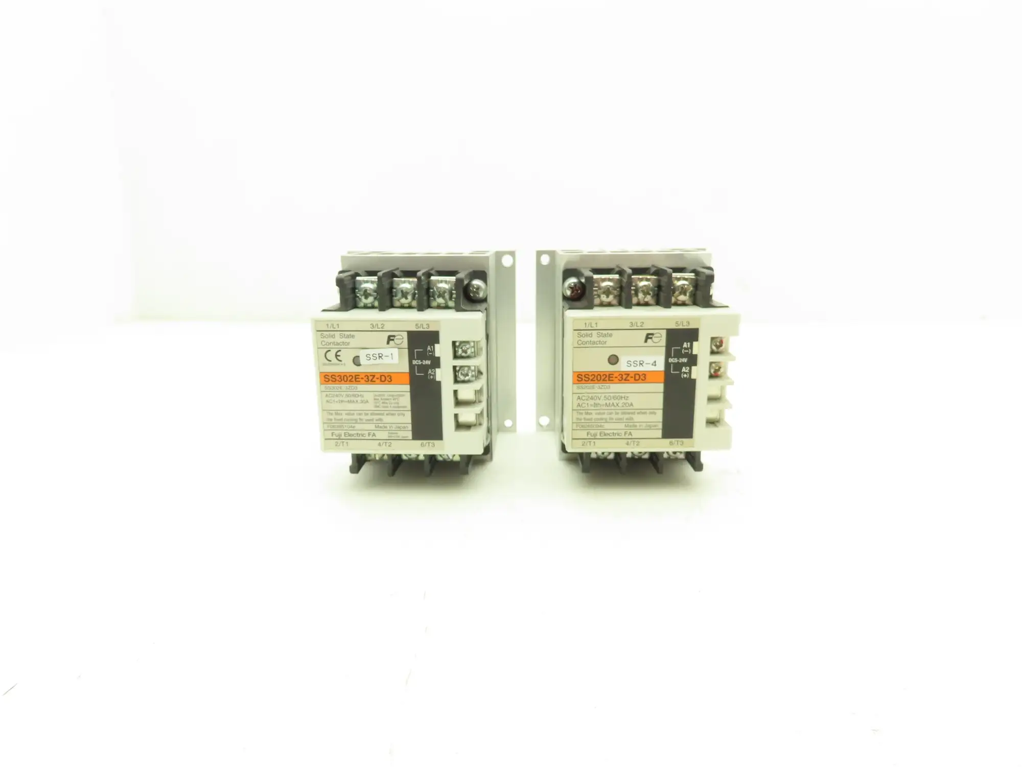 Fuji Electric SS302E-3Z-D3 Solid State Contactor Relay 240VAC 60Hz .3A Lot of 2