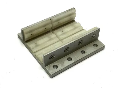 6724 | 80/20  Double Flange Long Standard Linear Bearing 4 Slot Mount - Used