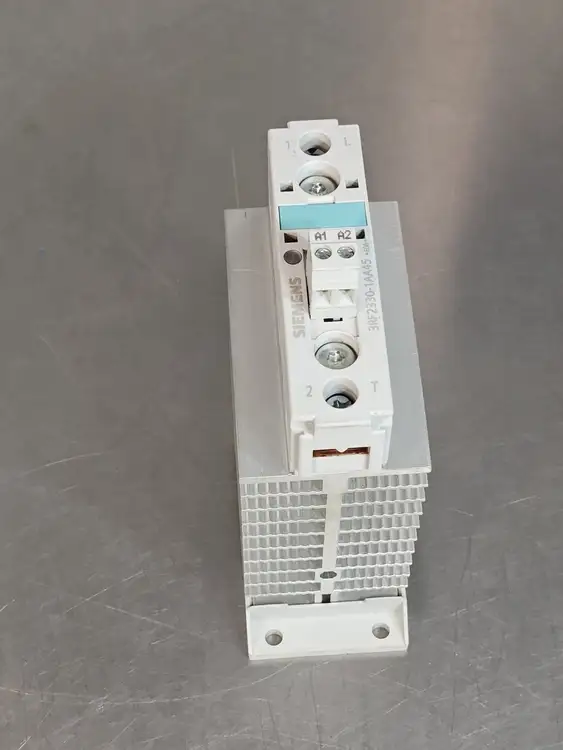 Used Siemens 3RF2330-1AA45 SIRIUS Relay Module, 22A Relays & Switches | Palmetto Automation #1151921