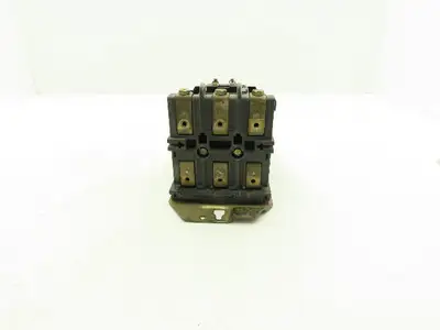 Allen Bradley Motor Starter 50Hp 575V 3Ph Removed From Reversing Motor Starter