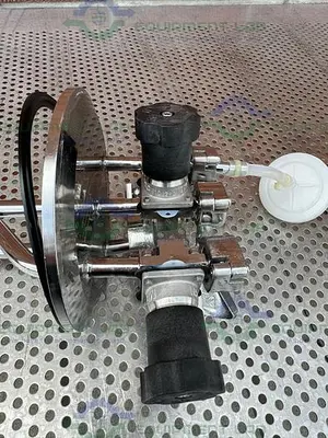 USED DCI 35 LITER STAINLESS STEEL PROCESS / PRESSURE VESSEL 40 PSI
