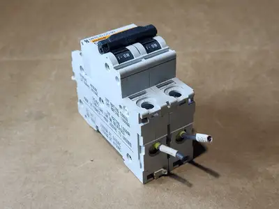 Used MERLIN GERIN C60 Switchgears British Columbia CA | Lenmark #367142