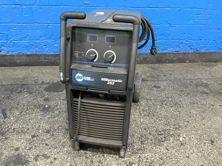 Used MILLER MILLERMATIC 252 Mig Welders Ohio US | HGR 24 #1521345