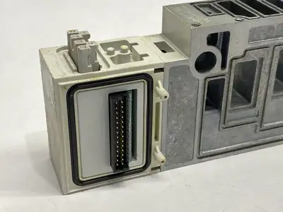 VQ4000 | SMC  Pneumatic Manifold Base Unit - Used