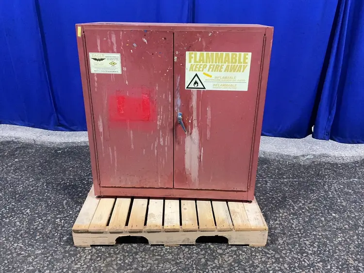 Used EAGLE PI32 Cabinets Ohio US | HGR 24 #1333784