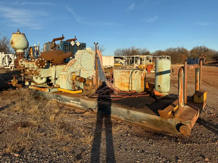Used GARDNER DENVER PZ-8 Piston Pumps Oklahoma US | Oil The Woodlands Group #1500978