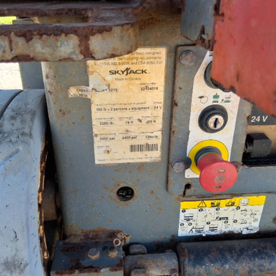 Used 2016 Skyjack SJ3219 Scissor Lifters Wisconsin US | Stack Equipment #1271242