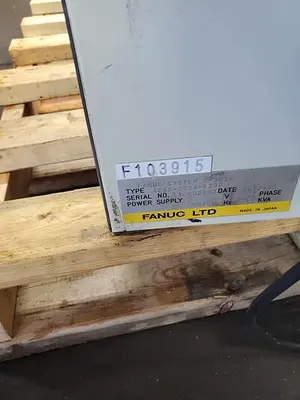 USED 2010 FANUC M-20IA