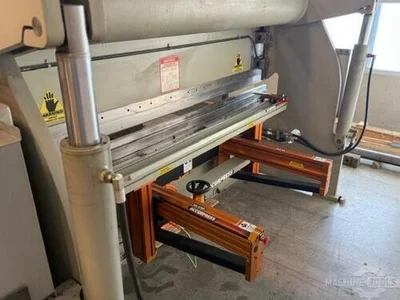 USED 1997 ACCURPRESS 710010