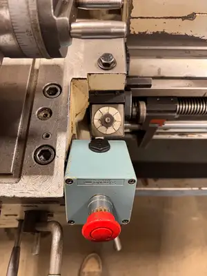 TUR 560 Manual Lathe