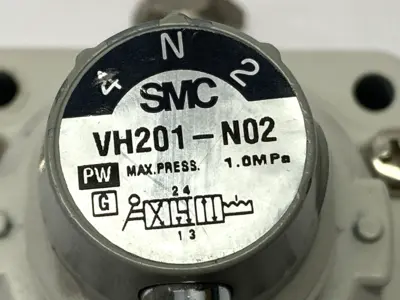 USED SMC HAND VALVE 1/4" NPT 3‑POSITION ROTARY LEVER