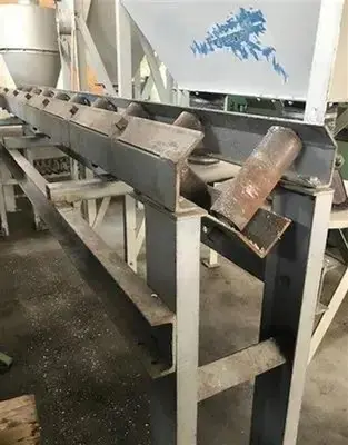 USED DELONG/INNOVATIVE SYSTEMS THRU-FEED DEBUR/BLAST SYSTEM