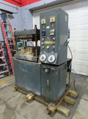 Hydraulic Press, 50 Ton Wabash Four Post Press with Electric Heating Elements