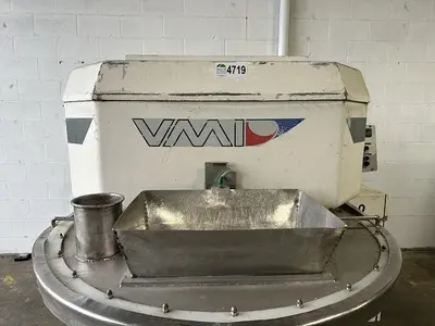USED 1994 VMI SPI400DAVI