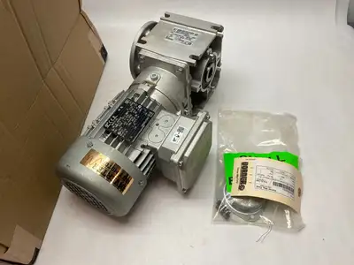 USED DORNER DIRECT MOUNT MOTOR FIXED SPEED 60HZ, 22M/MIN, RIGHT HAND