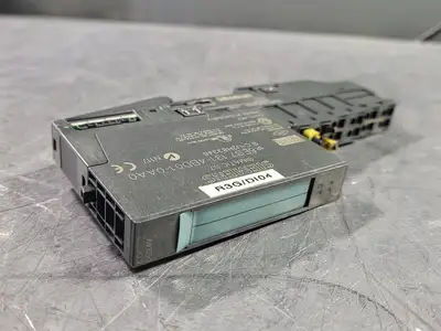 USED SIEMENS 6ES7 131-4BD01-0AA0