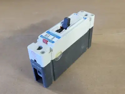 USED CUTLER-HAMMER FD1015