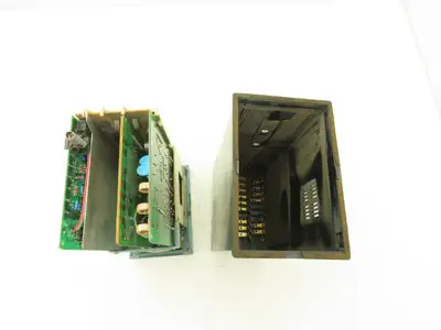 Honeywell DC4000  Digital Temperature Controller DC4000 5GTC1400000 120/240V