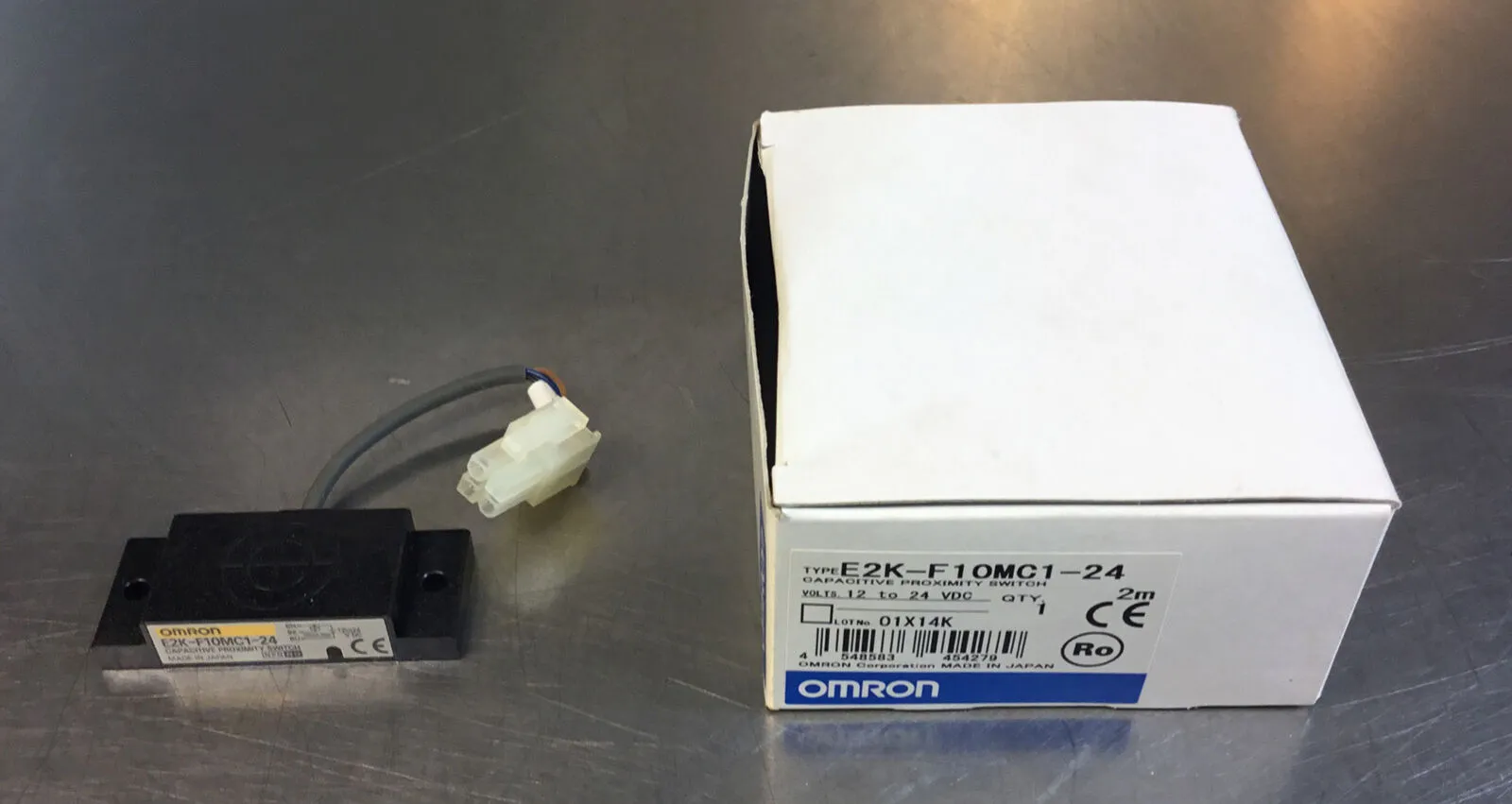 Omron E2K-F10MC1-24 Capacitive Proximity Sensor Switch 5E