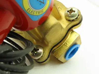 Lancer 2LB26LB3041 2-Way Skinner Solenoid Valve 3/8" NPT N.C. 0-40psi 12VDC