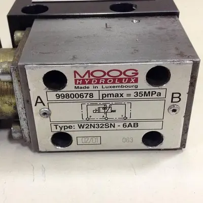 USED MOOG CCE30C1RE06SORC