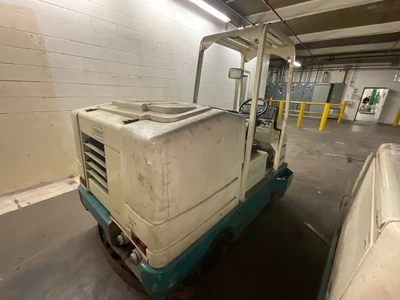 Used Tennant Tennant 7400 Misc Industrial Equipment Illinois US | ISP Equipment Group #1319032